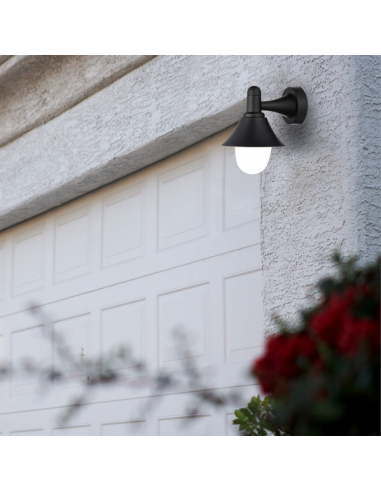 Aplique Exterior Mentol 1xe27 Negro Ip44  Policarbonato   25x18,1x23,2 Cm